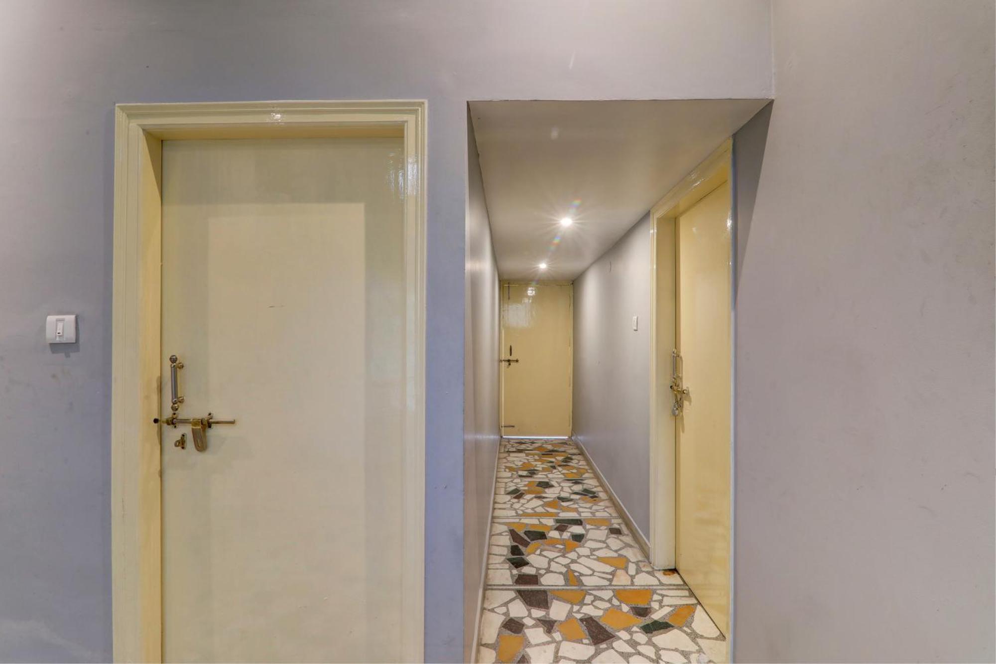 Hotel O Flagship Adbhut Moment Hotel 바라나시 외부 사진